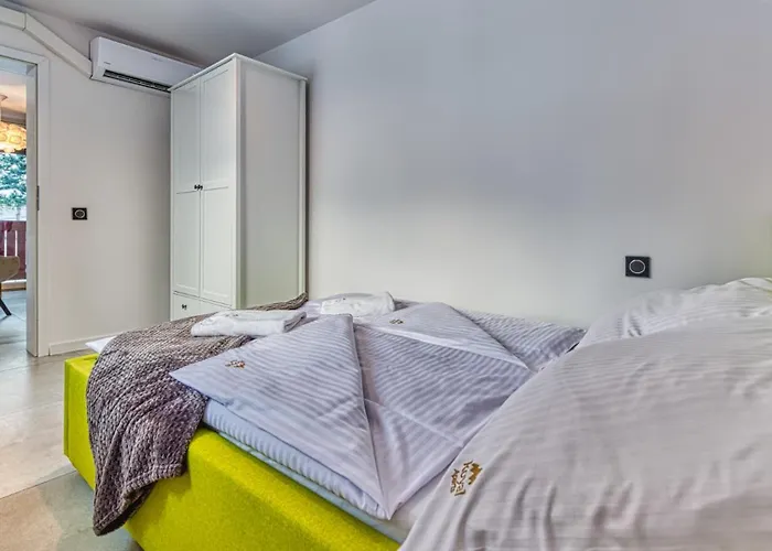 Apartament Cicha 11 Vip Z Jacuzzi, Sauna I Ogrodem By Royal Aparts